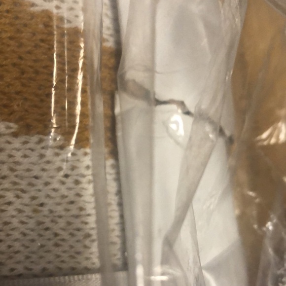 🎠Disney Happily Ever After Knitted Blanket- 658 $30 or $25 w/offer - Picture 4 of 4